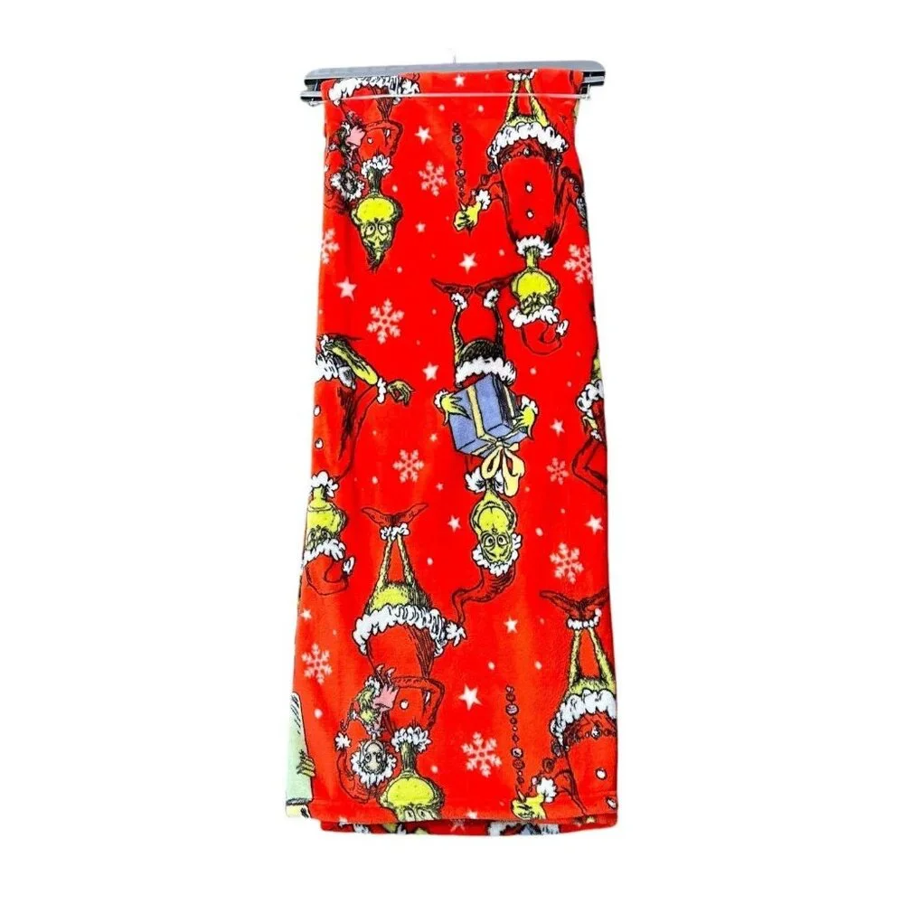 Dr. Seuss The Grinch Holiday Plush Oversized Throw Blanket Red 50x70 NWT